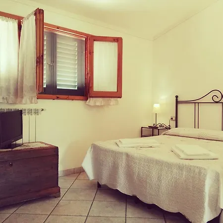 Guest house Il Casolare Di Leonardo 3*