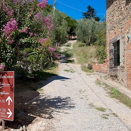 Guest house Il Casolare Di Leonardo 3*